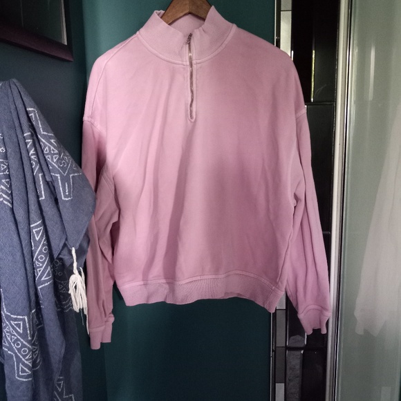 Levi's Tops - ☄️ Host Pick ☄️Levi's Women's 1/2 Zip Pink Sweatshirt SZ XL